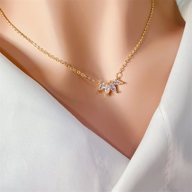 Minimalistische Lotusblüten-Halskette – Funkelnder Modeschmuck für Damen und Mädchen - ❤️Princess Store❤️